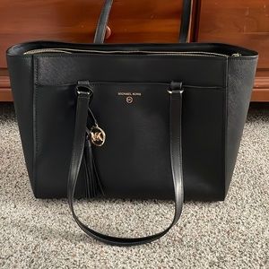Michael Kors Sullivan Large Multifunction Leather Tote Black